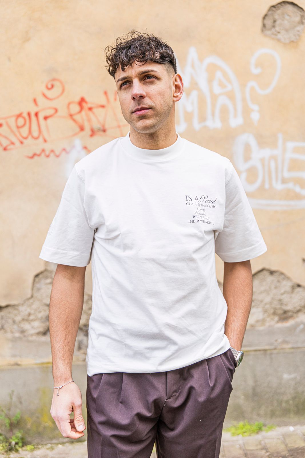 T-shirt Imperial “Is a Social Class” off white over (2)