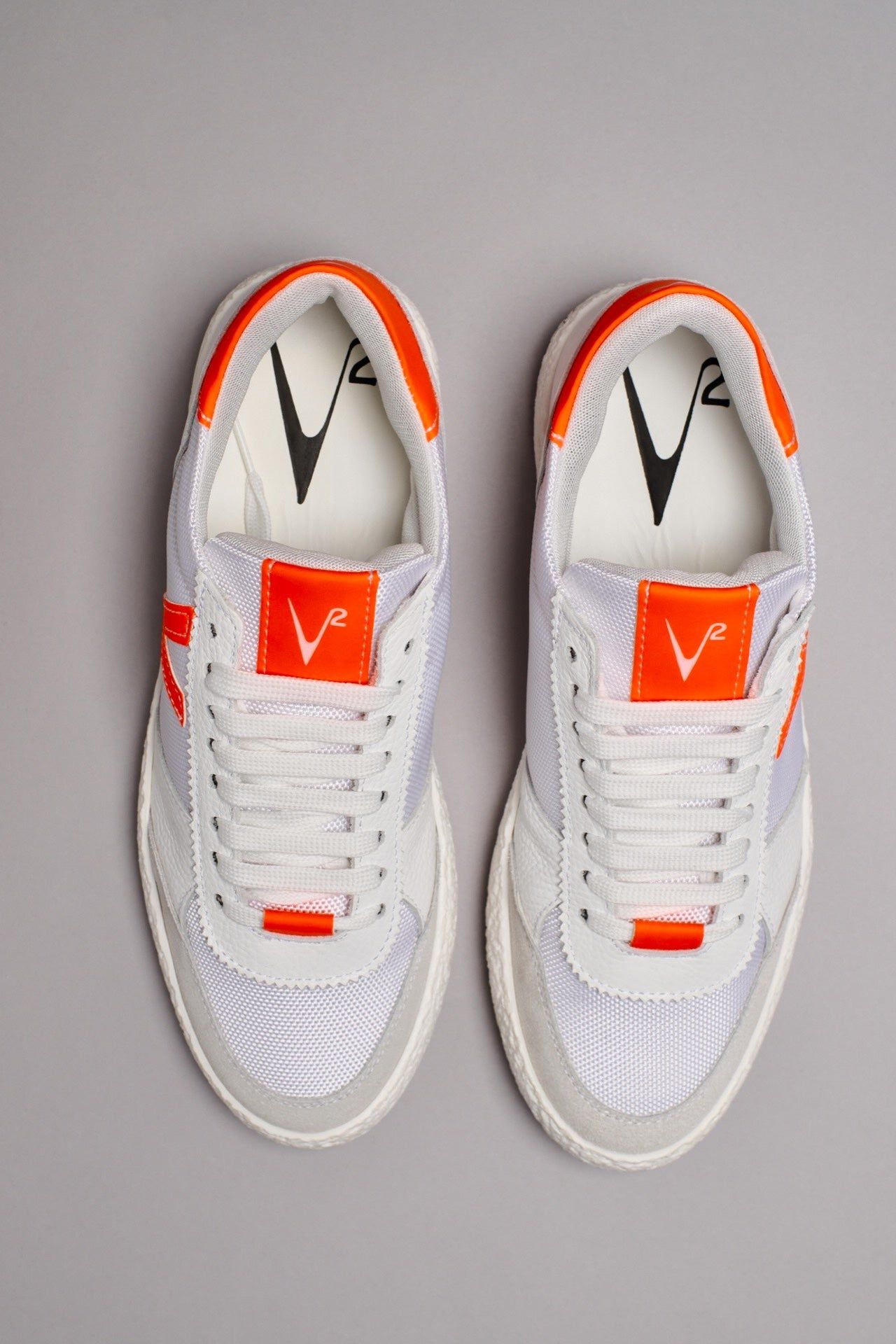 Sneakers V2 modello Atena basse arancione fluo (5)
